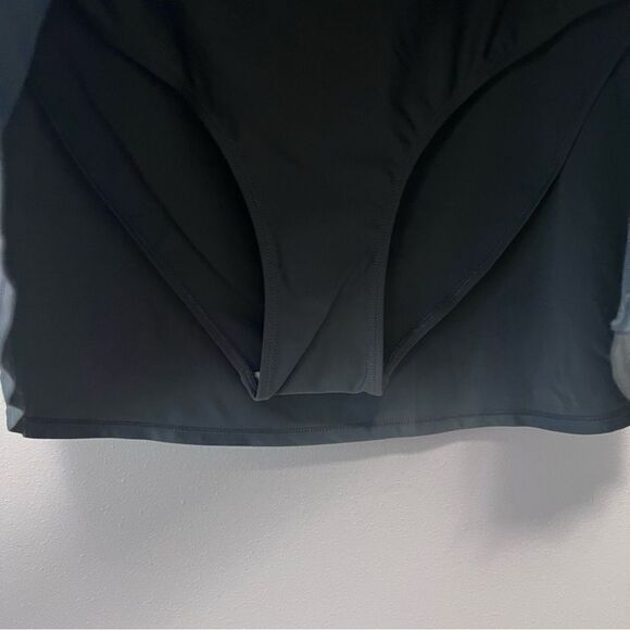 Rekita Gray Swim Skort Size 2X  NWOT! - Picture 4 of 7